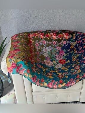 JOHNNY WAS NEUTRA SCARF 💯 SILK Vibrant Floral scarf. Brand New, Summer Must Have
